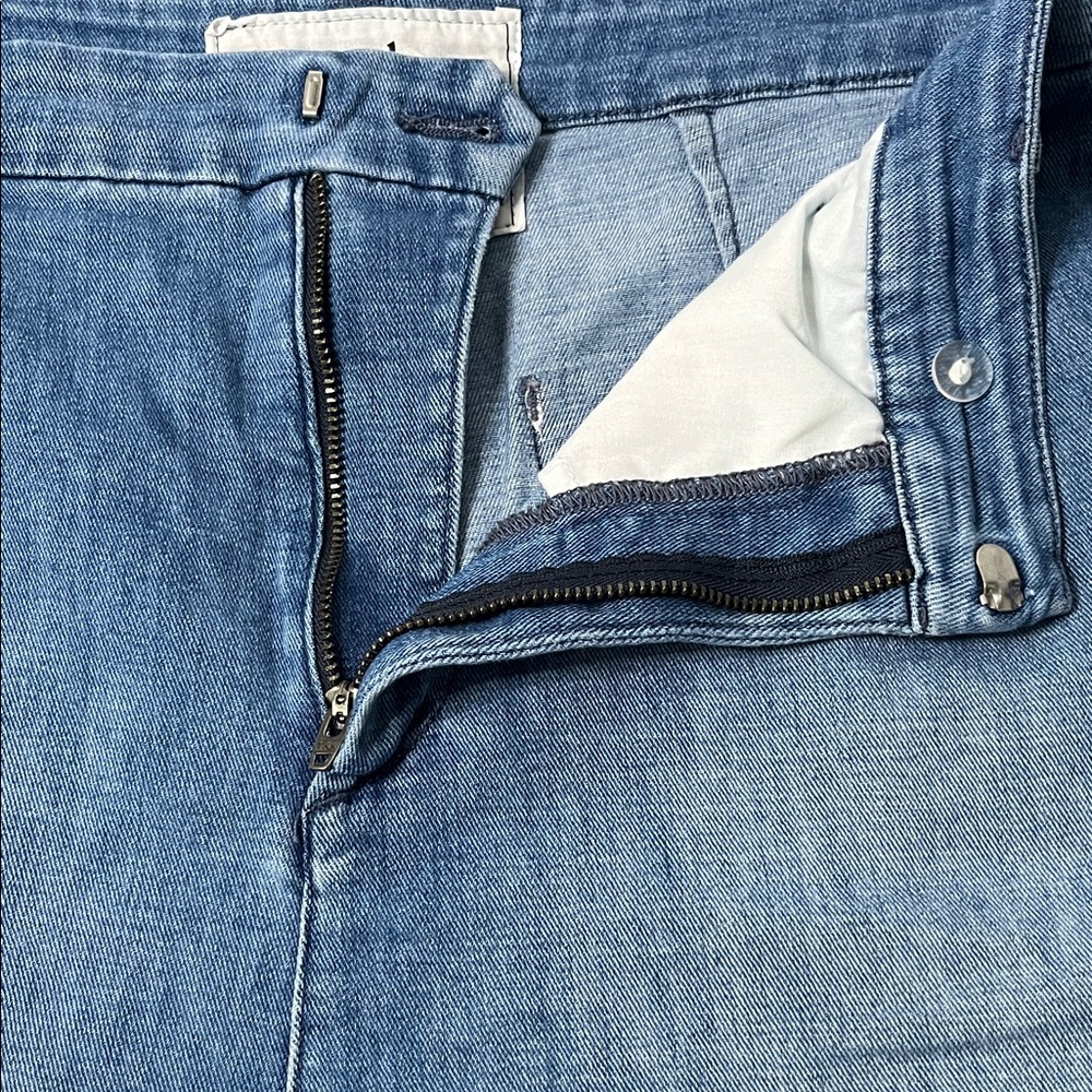 Frank & Eileen Waterford Walking Shorts Light Blue Denim Size 10 - Picture 6 of 7